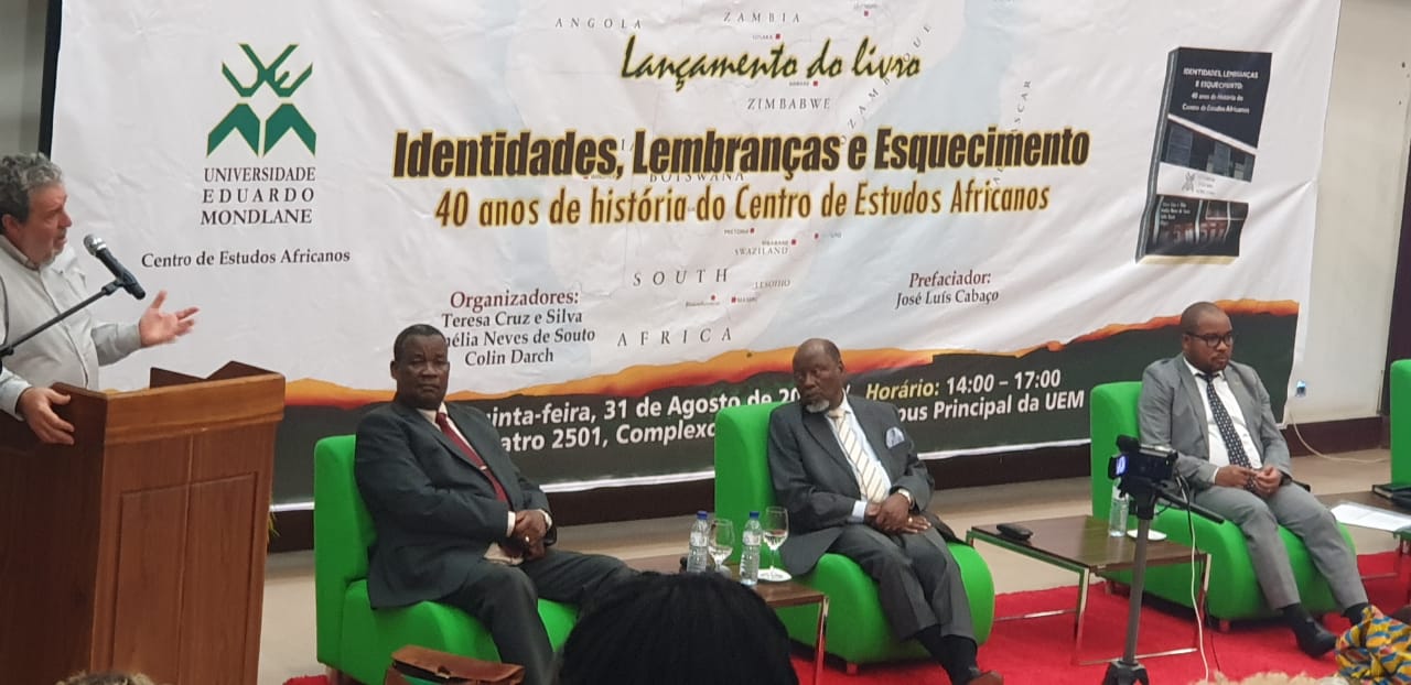 Livro 40 anos do CEA (12)