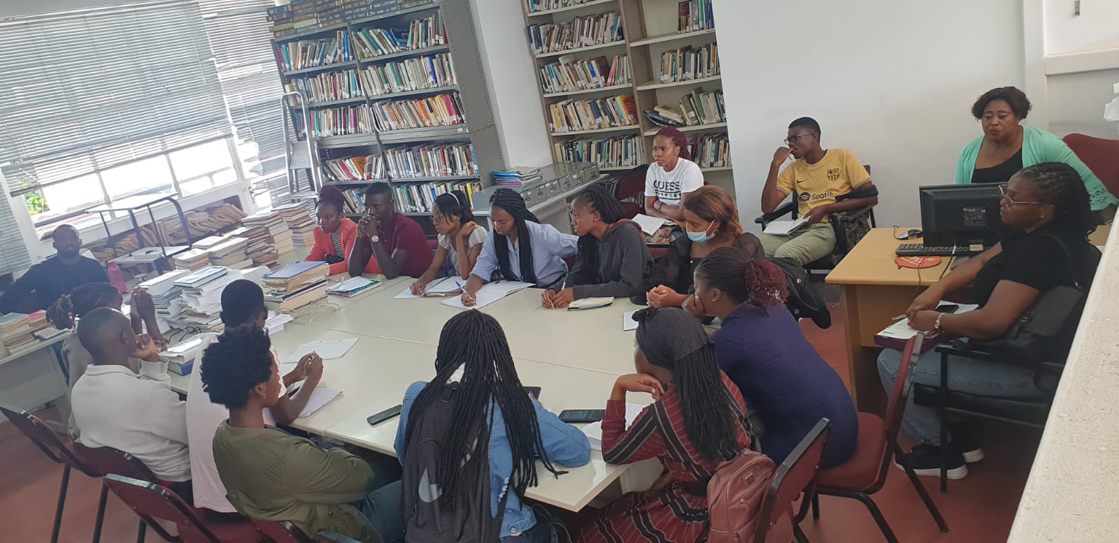 Visita_Biblioteca (5)